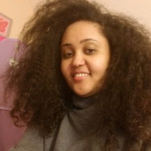 Meet your Posher, Saron